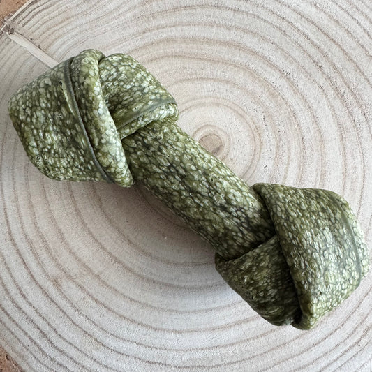 Broccoli & Spinach Puffed Knotted Bone