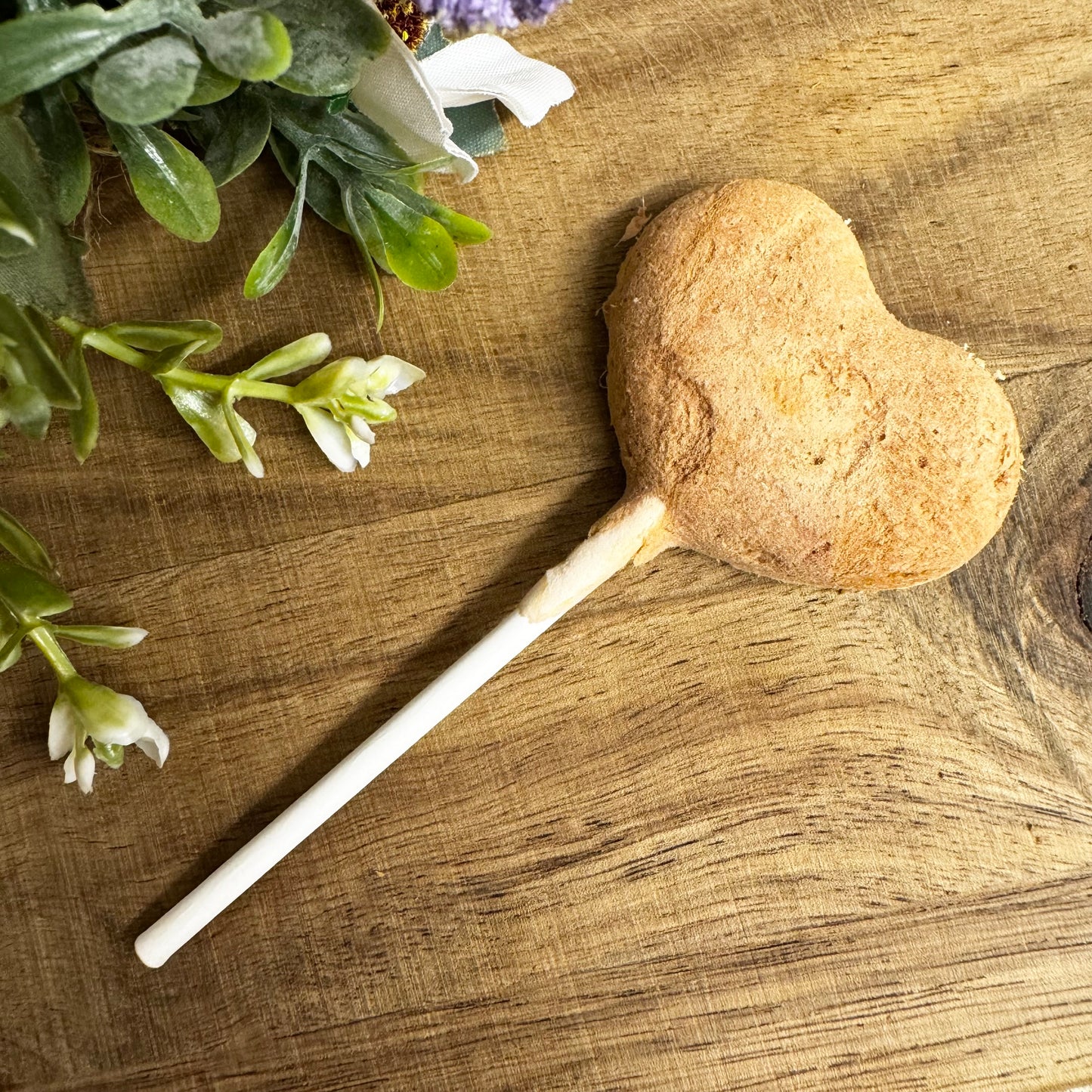 Waita Pets | Freeze Dried Chicken & Purple Potato Lollipop