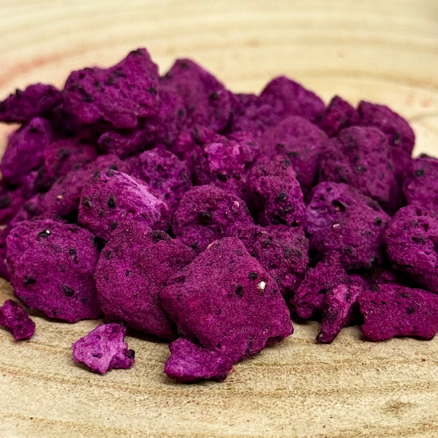Freeze Dried Dragon Fruit Pieces 25g
