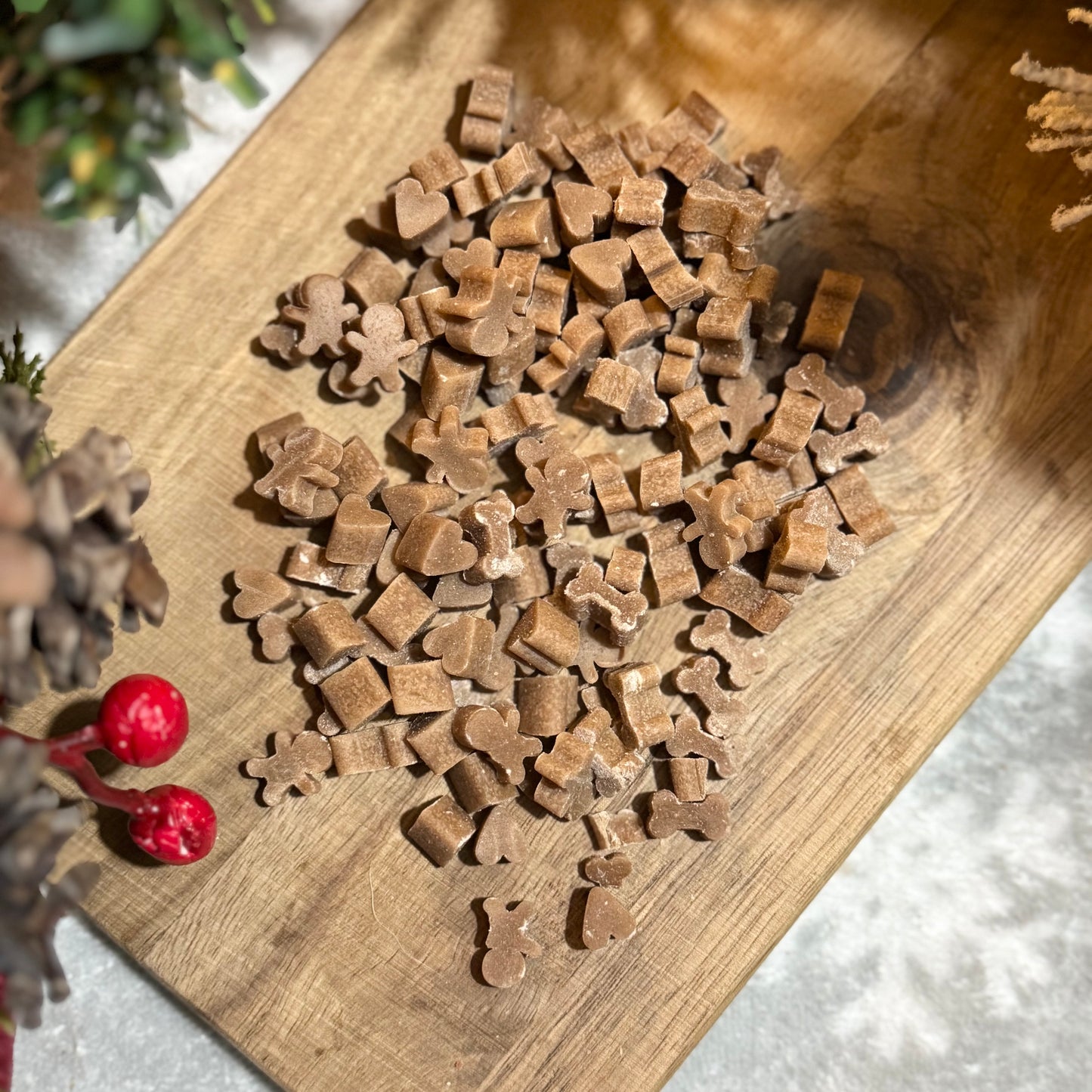 Santa's Mega Mix | Mini Bones, Mini Hearts & Mini Gingerbread Men 300g