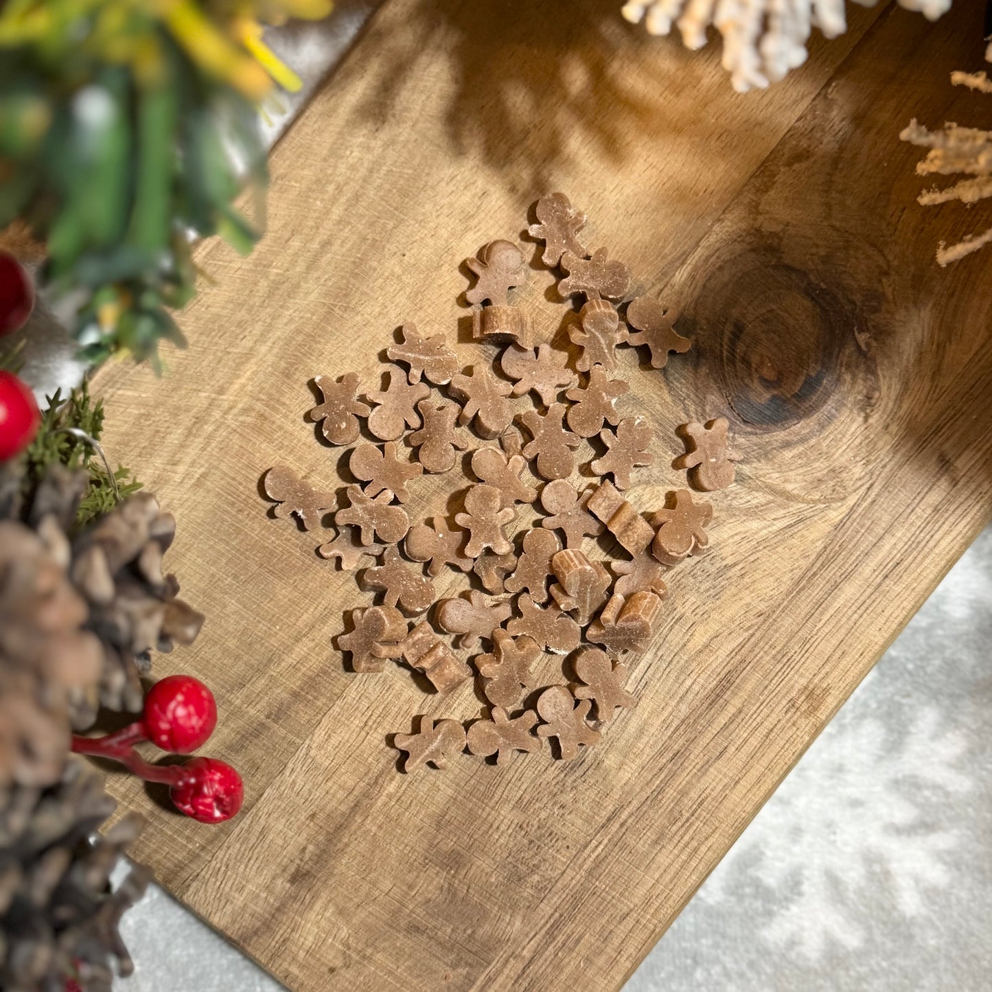 Santa's Training Treats | Mini Gingerbread Men 100g