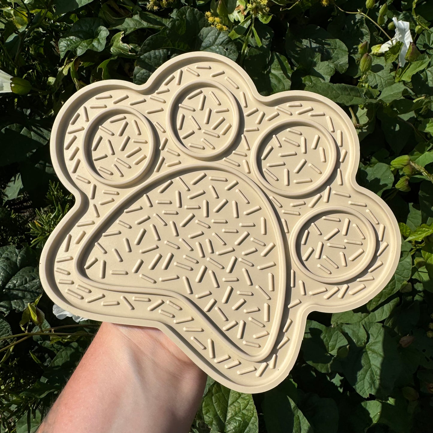 Sprinkle Paw Lick Mat | Beige